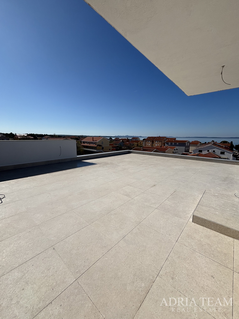 APARTMANI U BLIZINI PLAŽE, ZGRADA 2. NOVOGRADNJA, 150 m OD MORA - PRIVLAKA