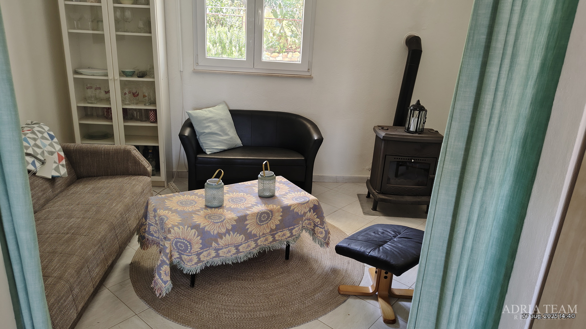 HAUS MIT WUNDERSCHÖNEM OFFENEM MEERBLICK, TEILWEISE RENOVIERT - DONJI KARIN