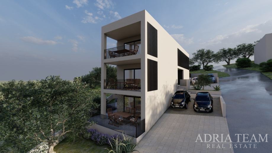 Luksuzan stan s pogledom na more i grad