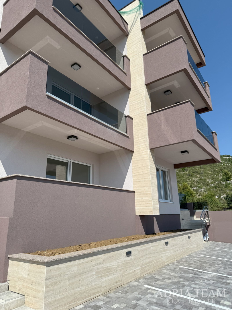 APARTMENTS IN NEW BUILDING 200 m FROM THE SEA - SELINE
