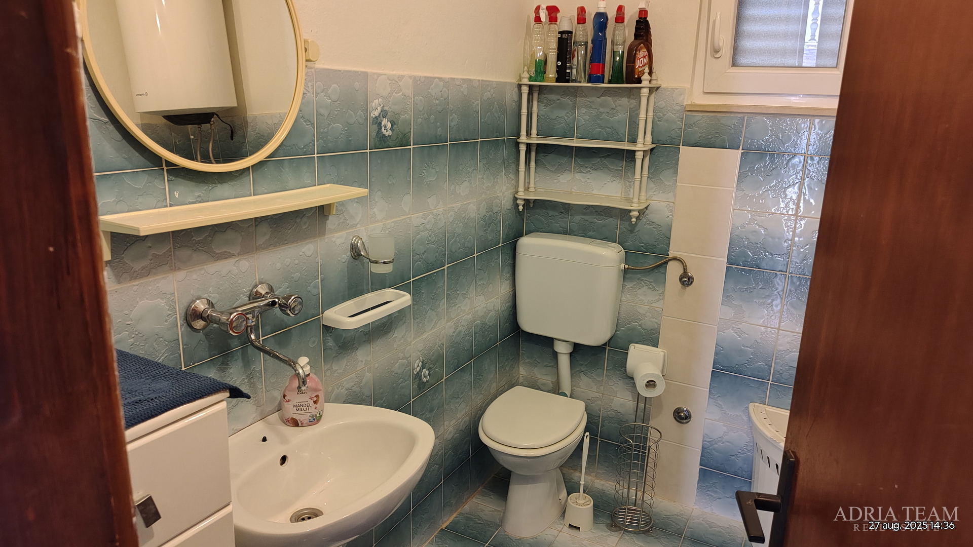 HAUS MIT WUNDERSCHÖNEM OFFENEM MEERBLICK, TEILWEISE RENOVIERT - DONJI KARIN