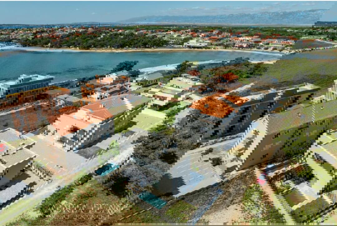 DVOETAŽNI APARTMANI U NOVOGRADNJI, BLIZINA MORA - PRIVLAKA