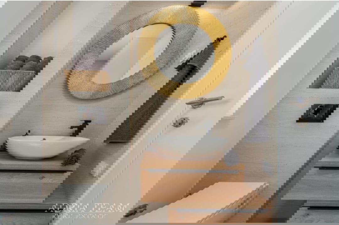 DVOETAŽNI APARTMANI U NOVOGRADNJI, BLIZINA MORA - PRIVLAKA