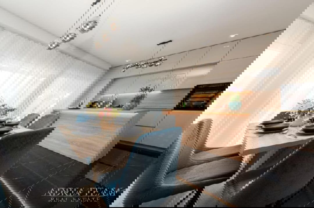 DVOETAŽNI APARTMANI U NOVOGRADNJI, BLIZINA MORA - PRIVLAKA