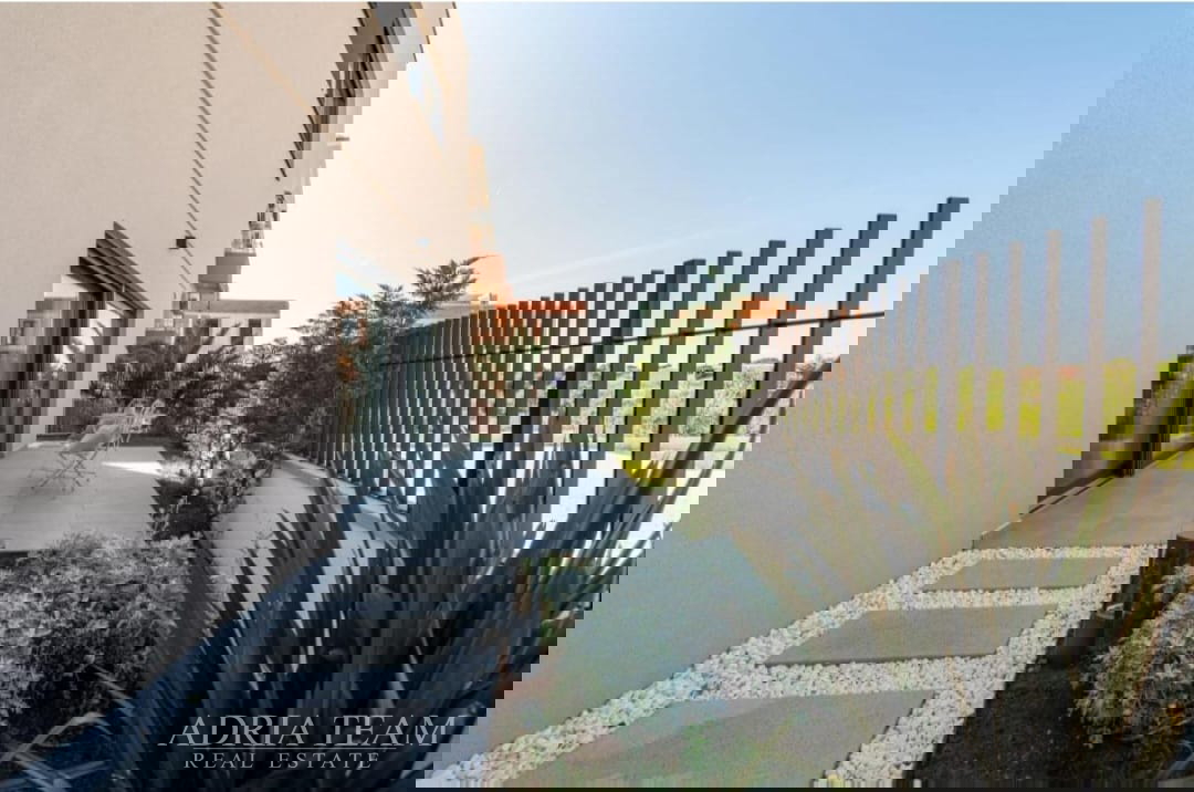 DVOETAŽNI APARTMANI U NOVOGRADNJI, BLIZINA MORA - PRIVLAKA