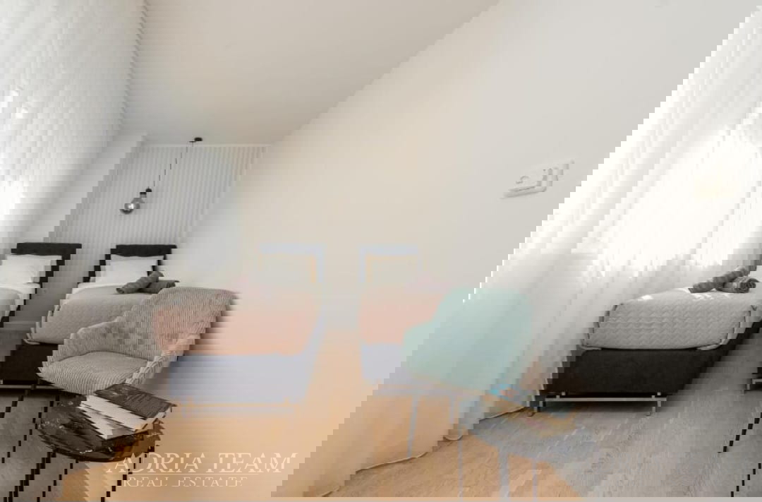 DVOETAŽNI APARTMANI U NOVOGRADNJI, BLIZINA MORA - PRIVLAKA