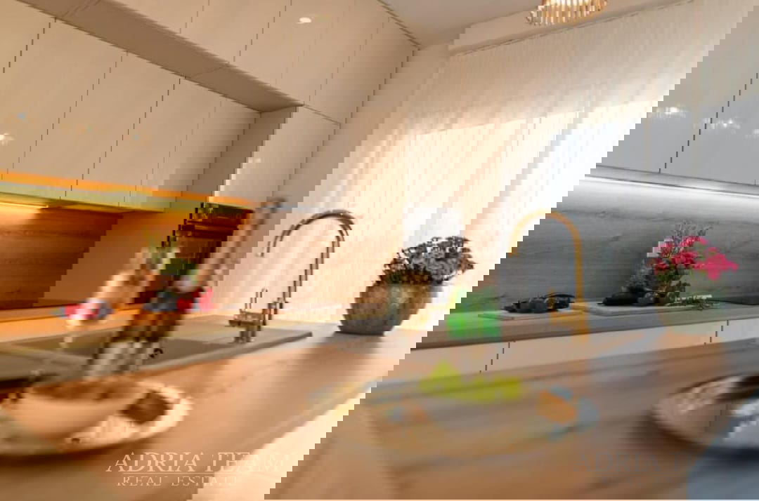 DVOETAŽNI APARTMANI U NOVOGRADNJI, BLIZINA MORA - PRIVLAKA