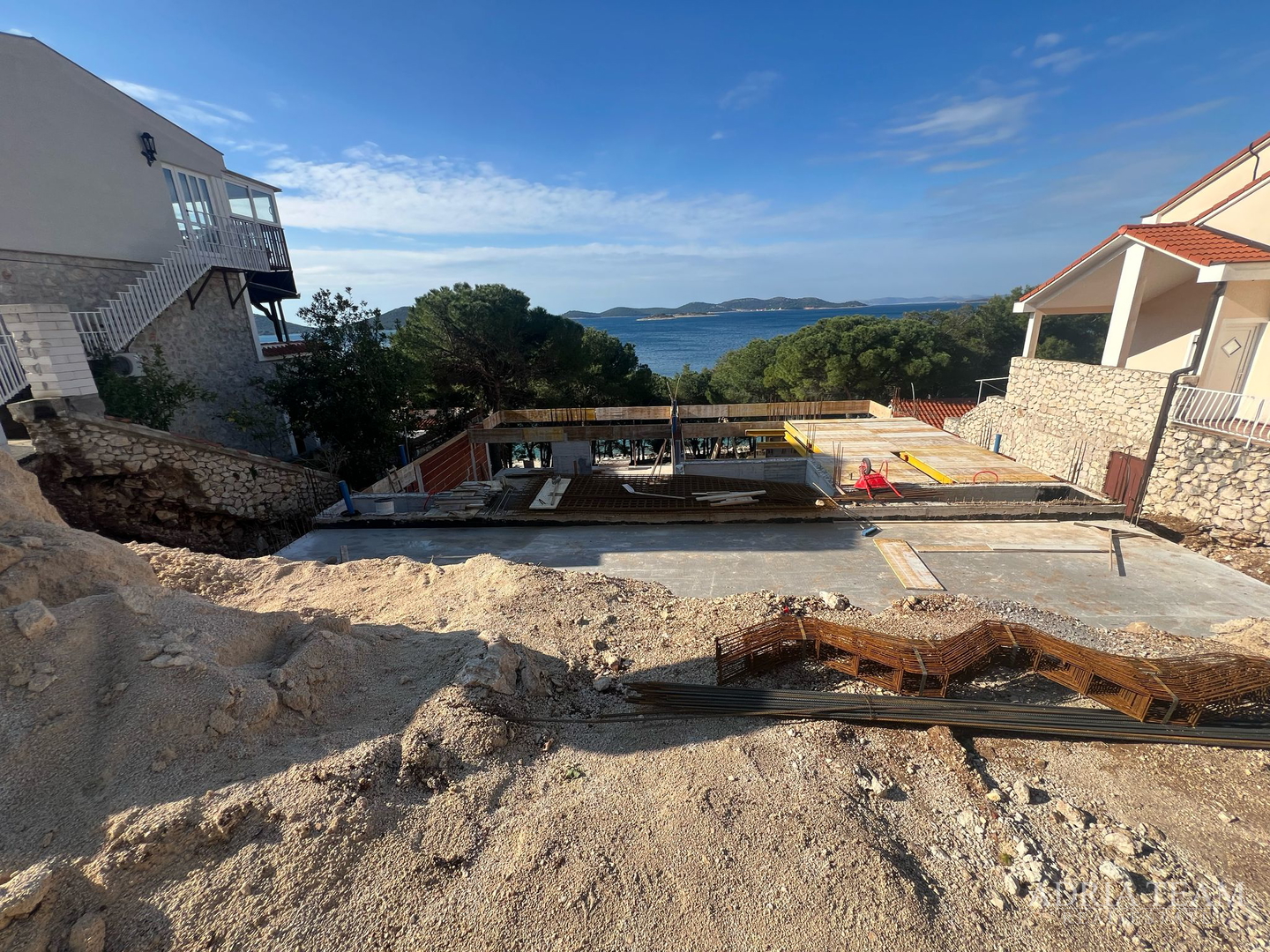 APARTMENTS, FIRST ROW TO THE SEA, NEW CONSTRUCTION - DRAGE