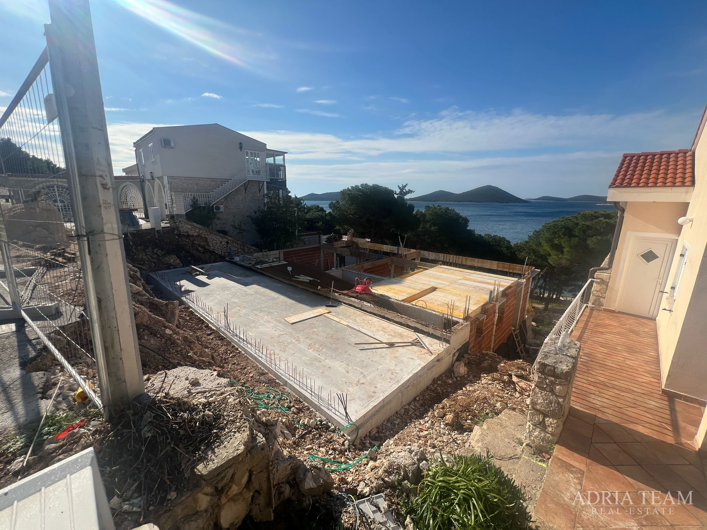 APARTMENTS, FIRST ROW TO THE SEA, NEW CONSTRUCTION - DRAGE