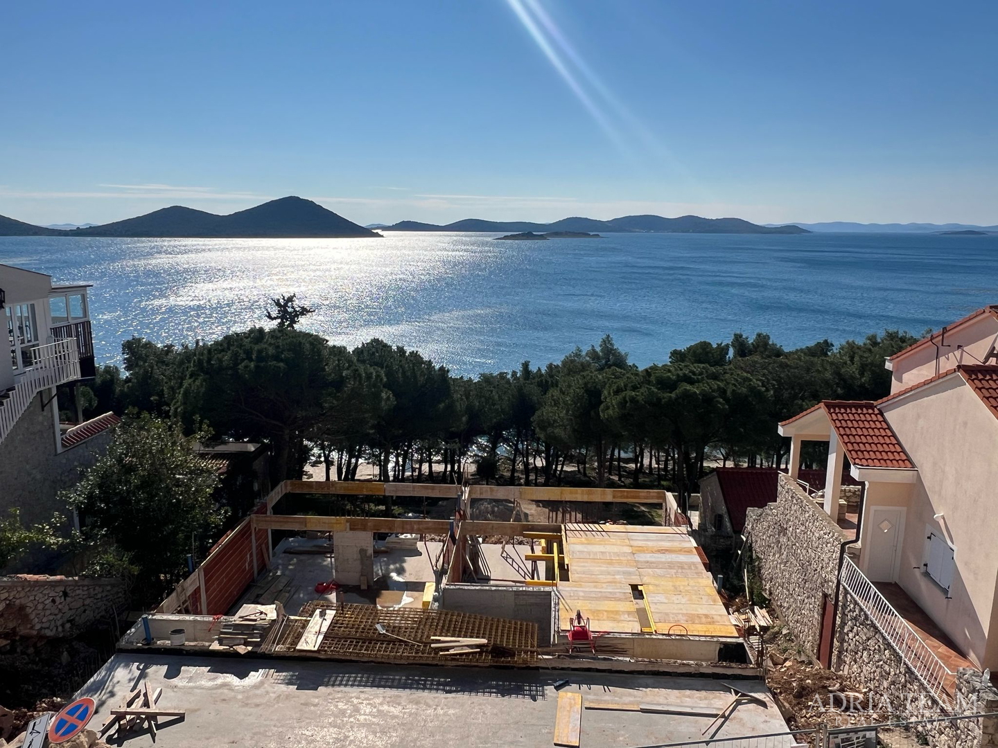 APARTMENTS, FIRST ROW TO THE SEA, NEW CONSTRUCTION - DRAGE