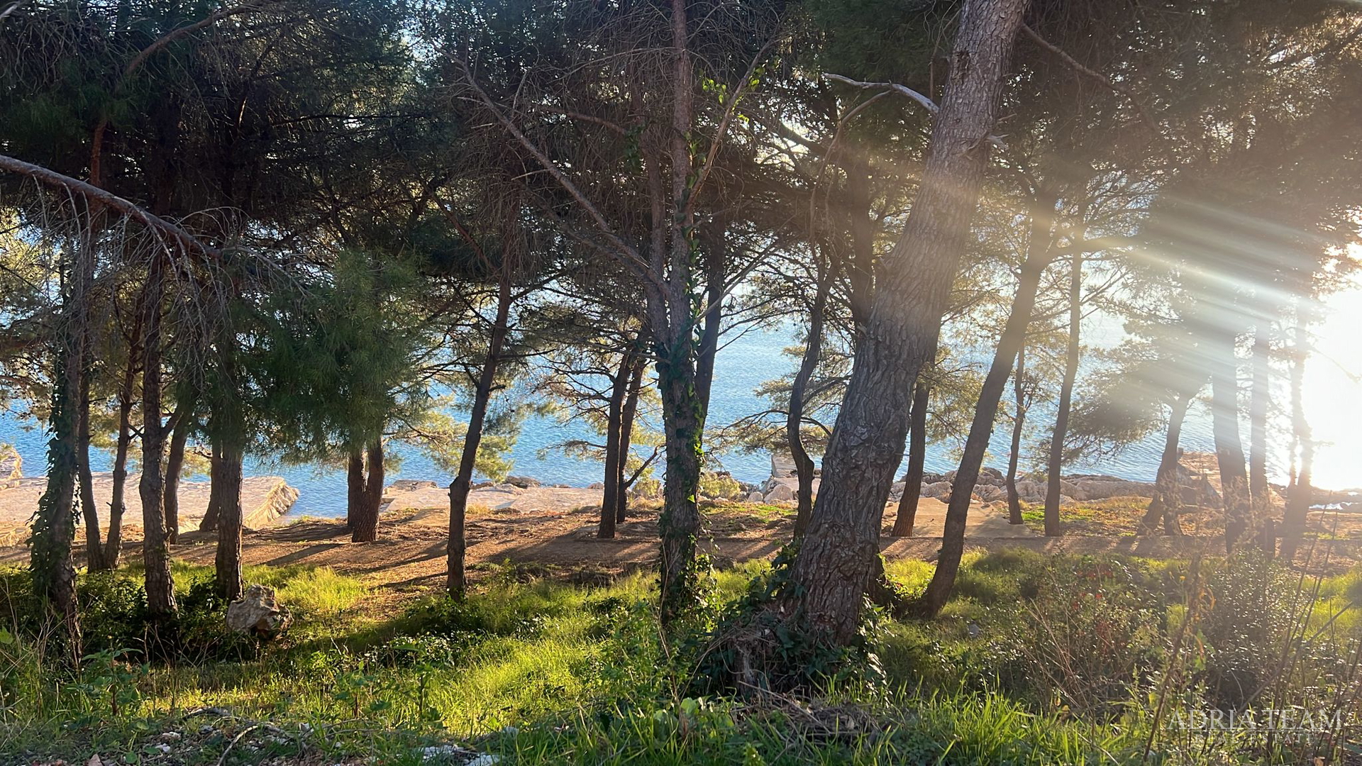 APARTMENTS, FIRST ROW TO THE SEA, NEW CONSTRUCTION - DRAGE