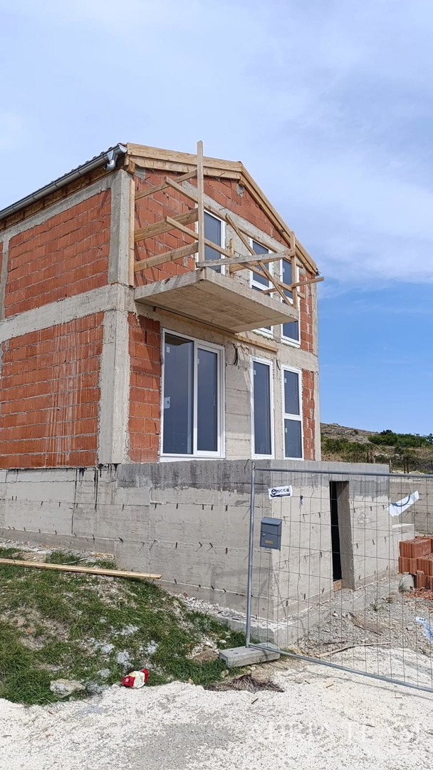 KUĆE S BAZENOM, 80 m OD MORA, NOVOGRADNJA - VLAŠIĆI, PAG