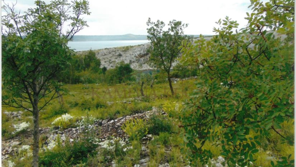 MASLENICA - 1039 m2, 100 M OD MORA, POGLED NA MORE, POVOLJNO!