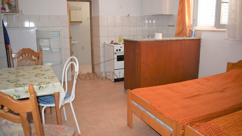 KOŽINO- 2. RED OD MORA, 8 APARTMANA! ATRAKTIVNO!