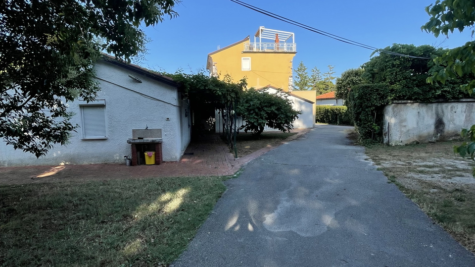 Haus, 250 m2, Verkauf, Bašanija