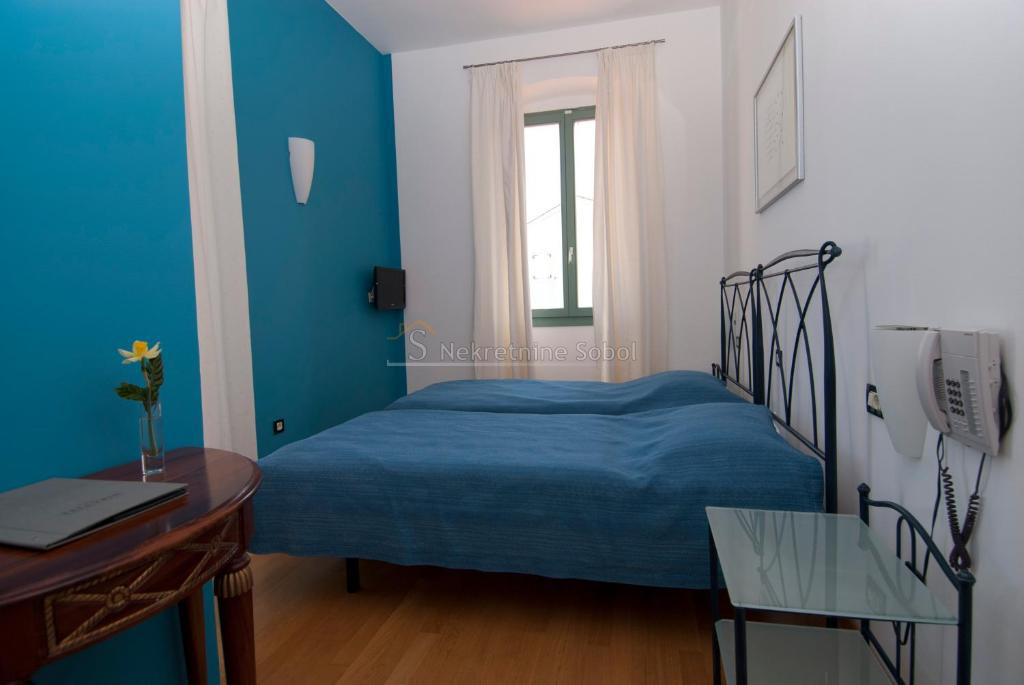 Nerezine, Otok Lošinj - Hotel, 850 m2