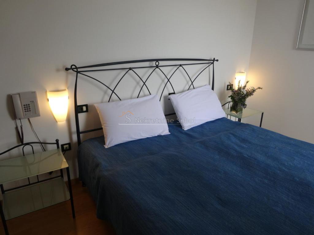 Nerezine, Otok Lošinj - Hotel, 850 m2