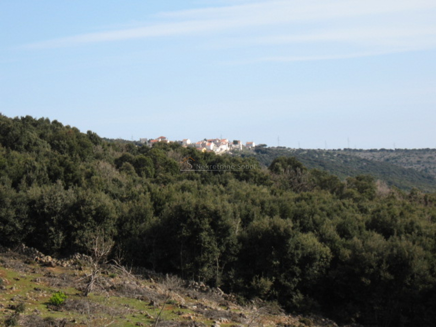 Ustrine, Otok Cres - Kuća (Ruševina), 92 m2