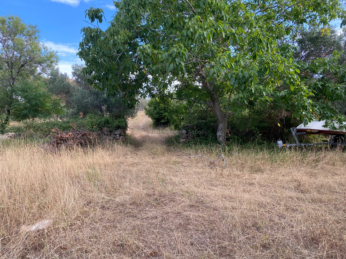 Nerezine, Otok Lošinj - Građevinsko, 2040 m2