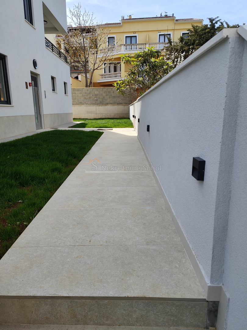 Nerezine, Otok Lošinj - Dvoetazni stan, 75.65 m2