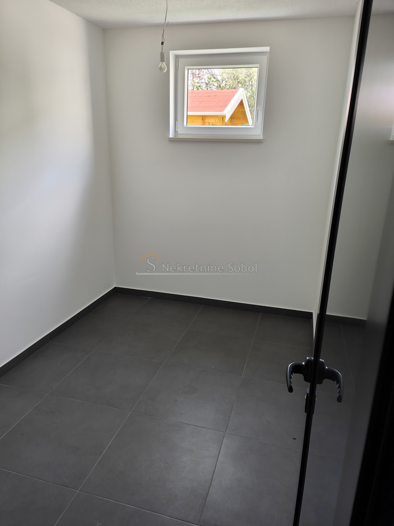 Nerezine, Otok Lošinj - Dvoetazni stan, 75.65 m2