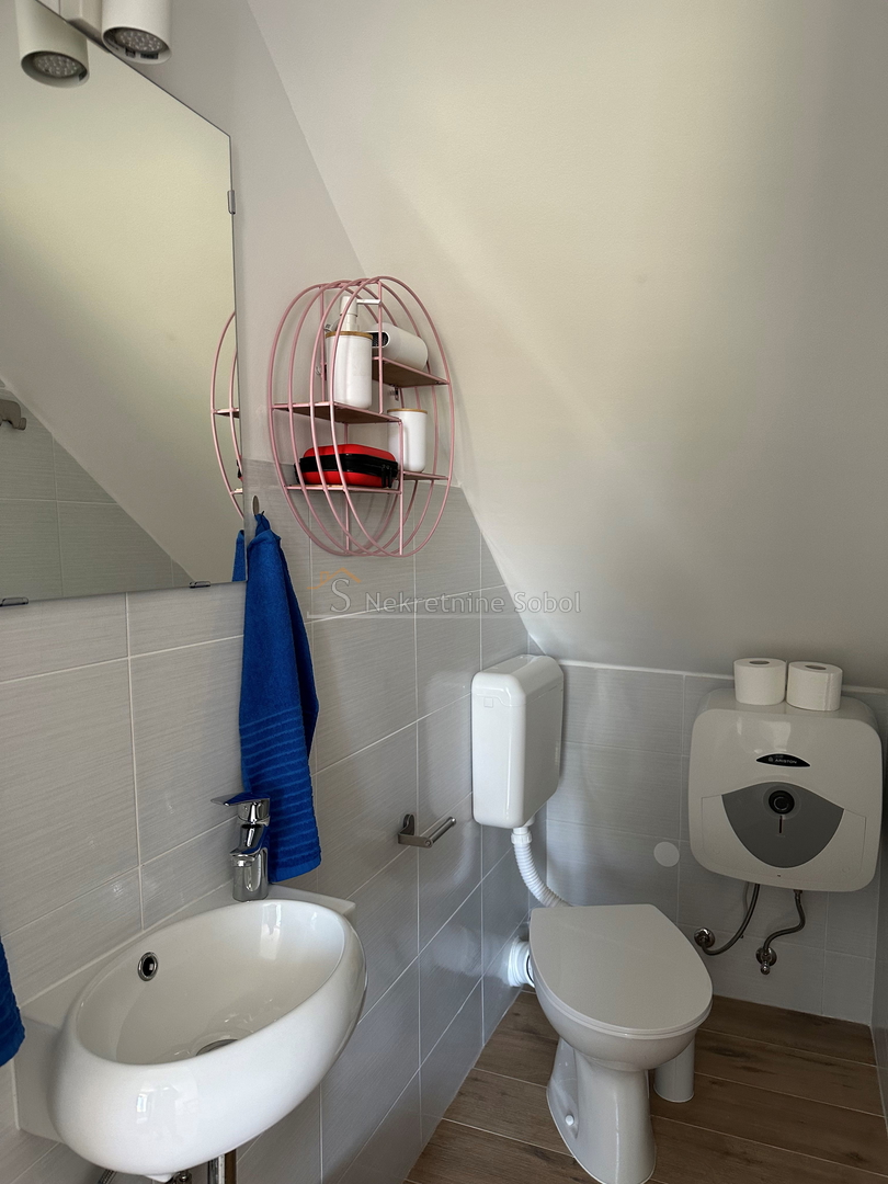 Mali Lošinj - Kuća, 87.83 m2