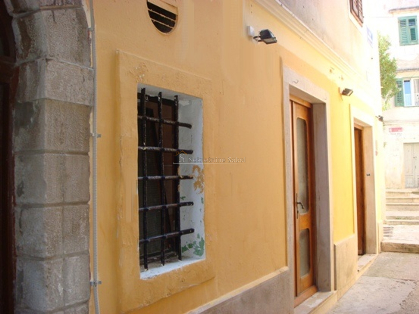 Mali Losinj - Bussines premise, 49,80 M2