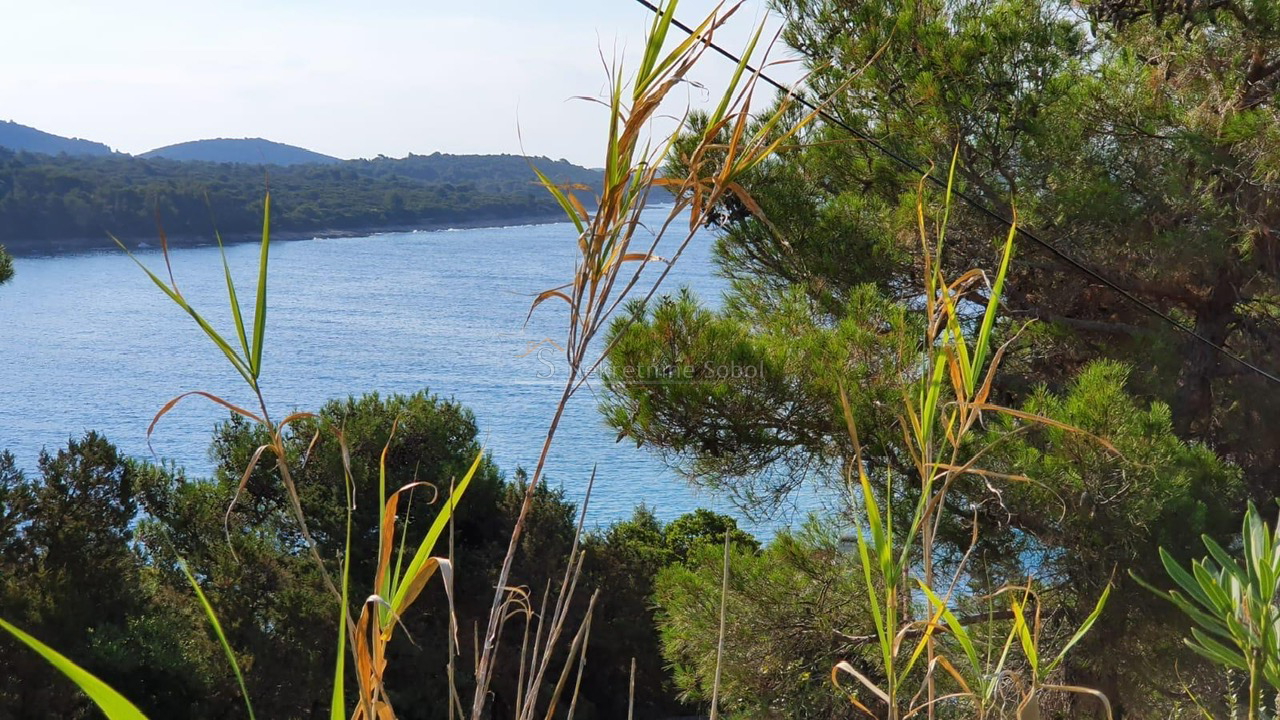 Mali Lošinj - Građevinsko, 412 m2