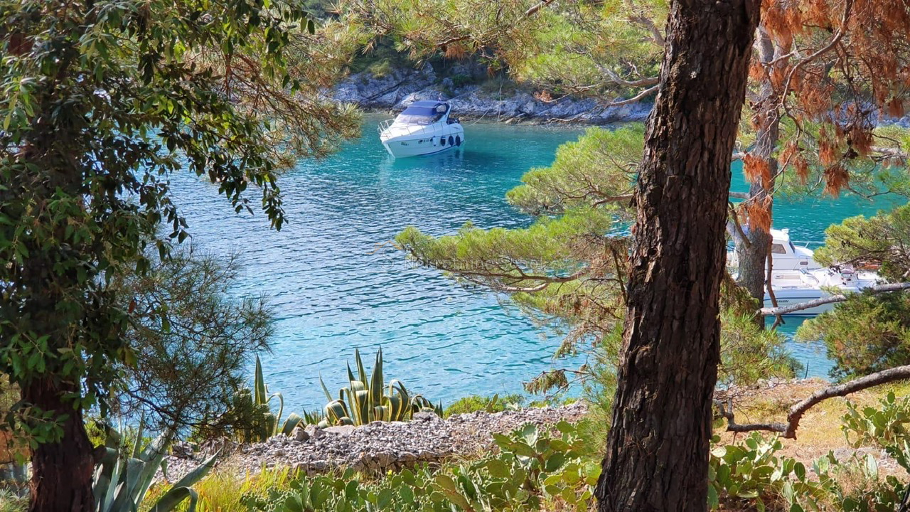 Mali Lošinj - Građevinsko, 412 m2