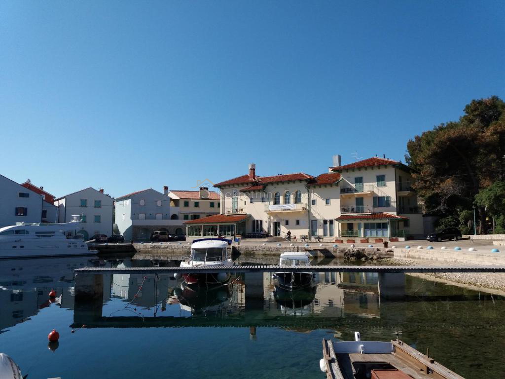 Nerezine, Otok Lošinj - Hotel, 850 m2