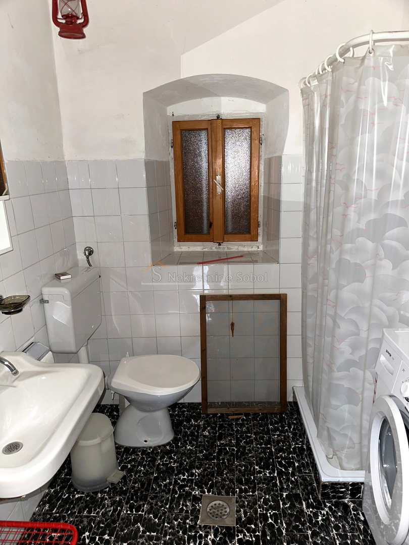 Nerezine - Kuća, 80 m2