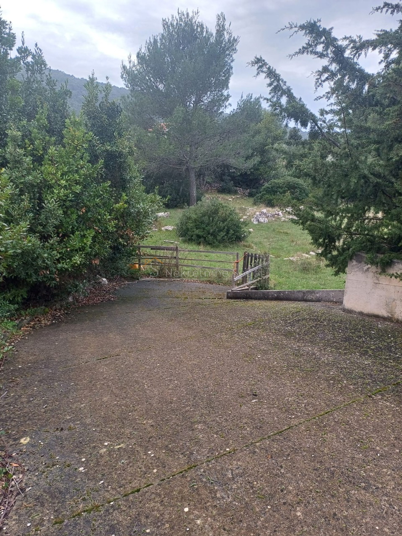 Veli Lošinj - Građevinsko, 1307 m2