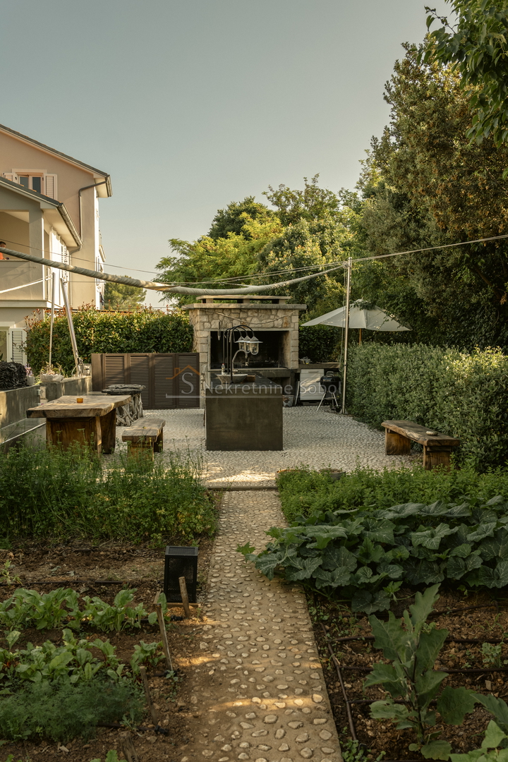 Nerezine, Otok Lošinj - 2S+DB, 83.18 m2