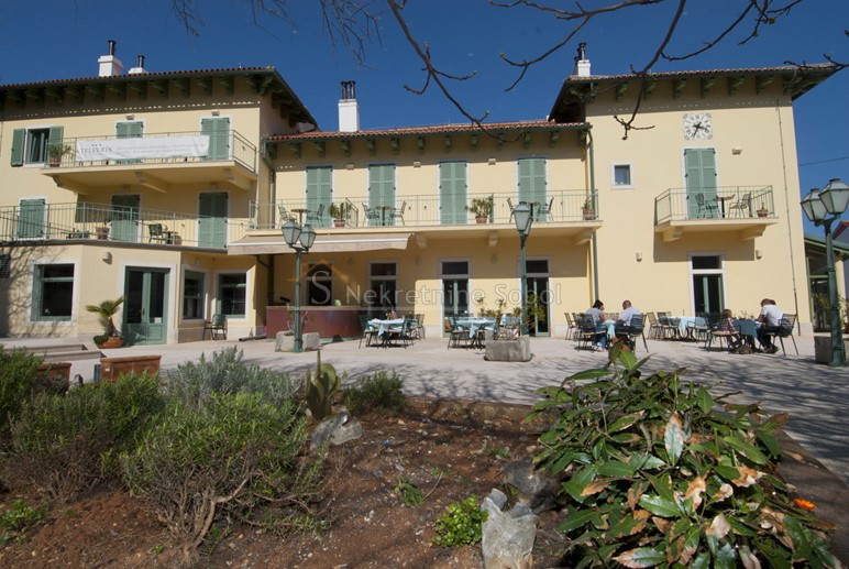 Nerezine, Otok Lošinj - Hotel, 850 m2