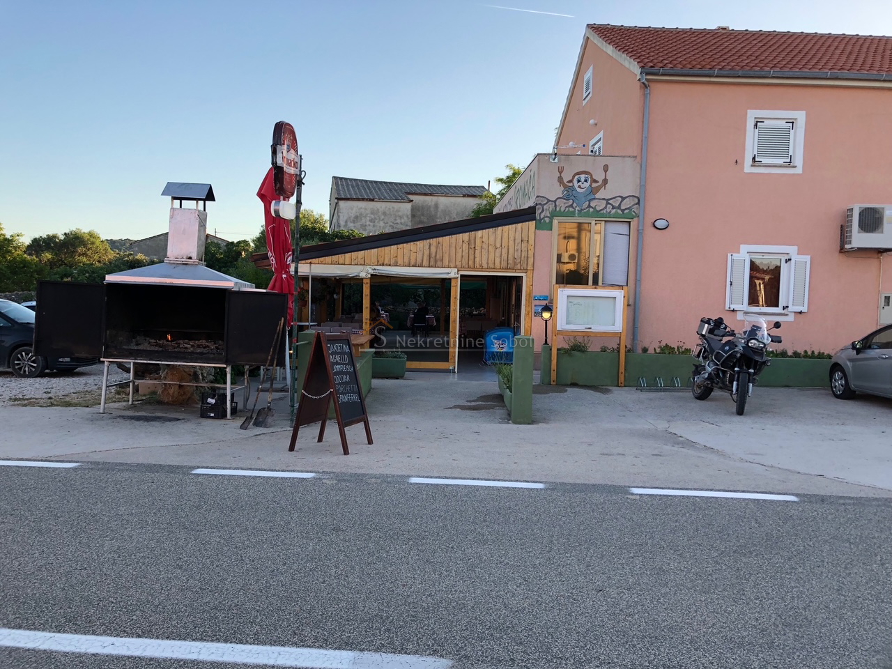 Belej, Island Cres - Restaurant, 96 m2