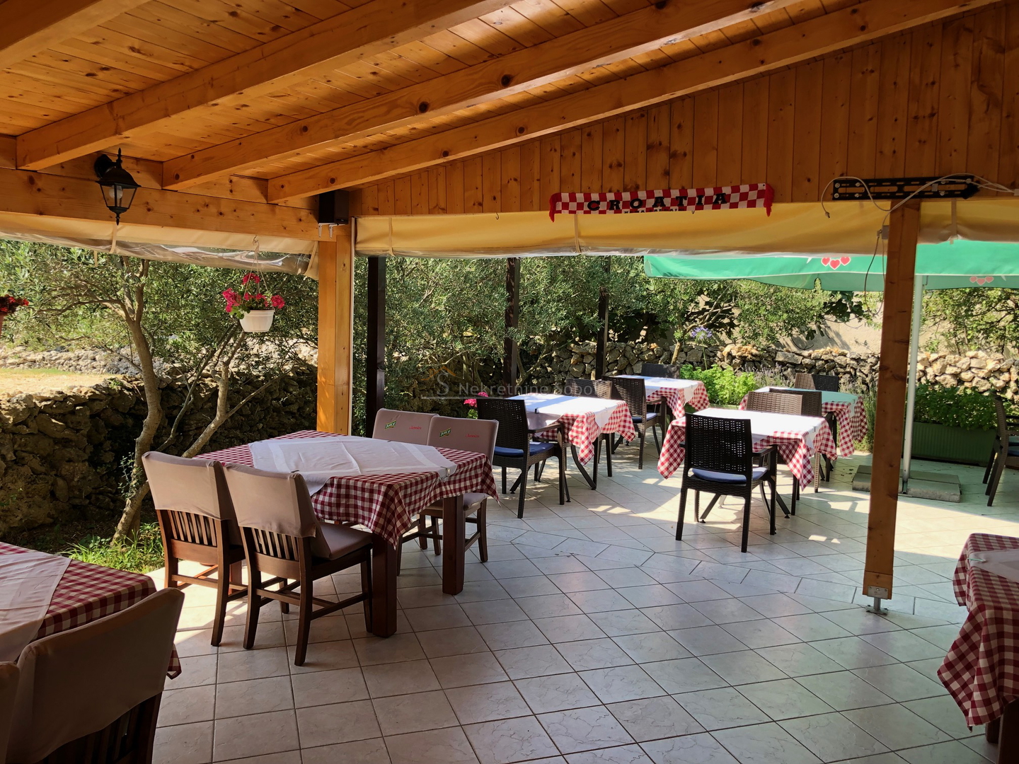Belej, Island Cres - Restaurant, 96 m2