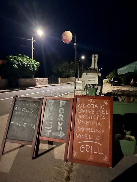 Belej, Island Cres - Restaurant, 96 m2