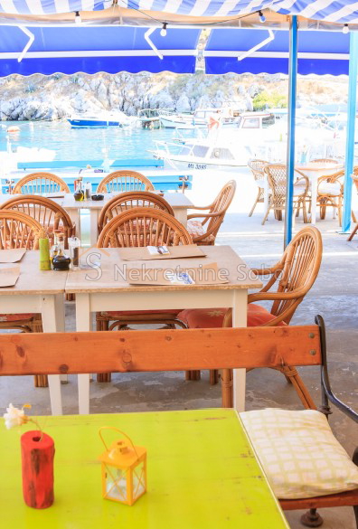Veli Lošinj, Otok Lošinj - Restoran, 80 m2