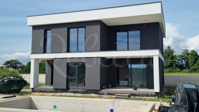 Casa, Štinjan Thumbnail
