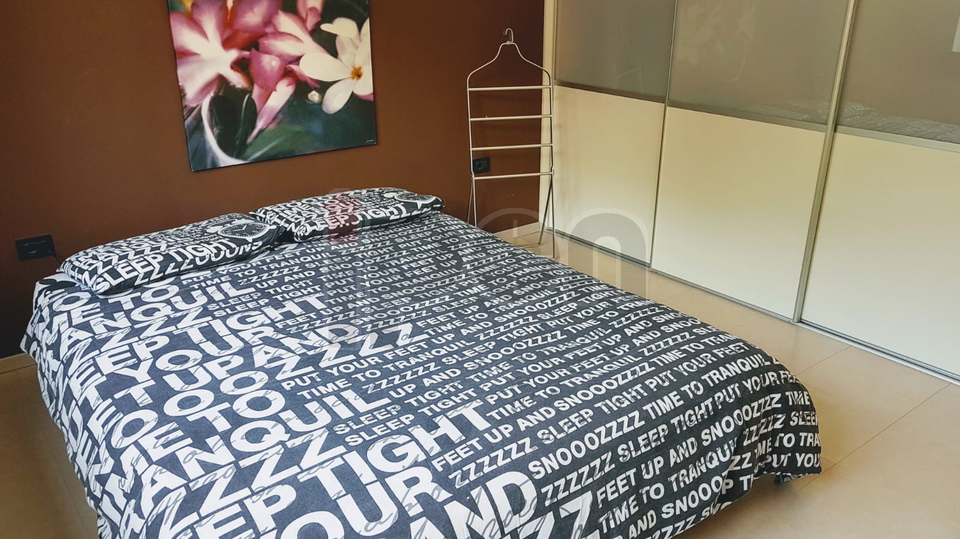 Риека-Белведер, отличный двухкомнатный апартамент с гостиной-столовой, 68 м2, балкон