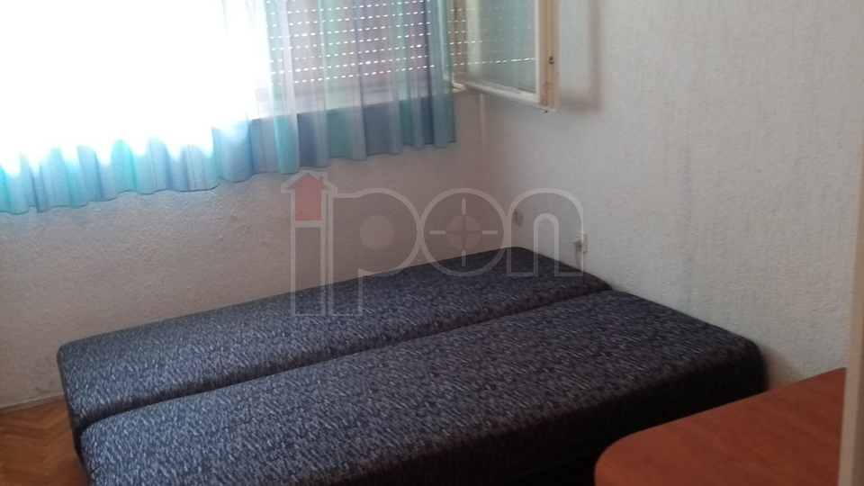 Zamet, garsonjera na dobroj lokaciji