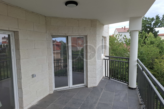 Srdoči , novi 2s+db sa velikim balkonom