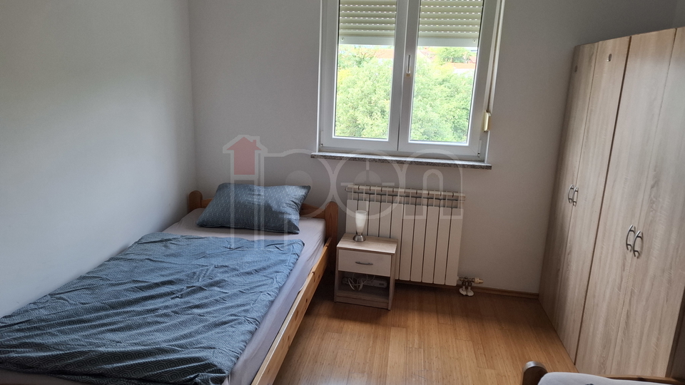 Najam stana za 8 radnike