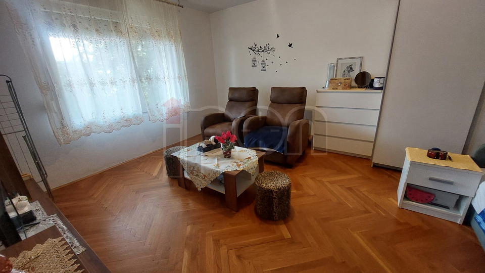 Rijeka, Podmurvice,  stan 1S+DB, niži kat, pogodan za starije i teže pokretne osobe!
