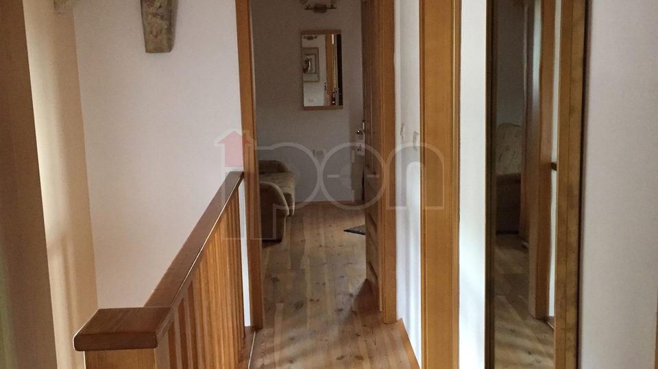 House, 300 m2, For Sale, Pazin