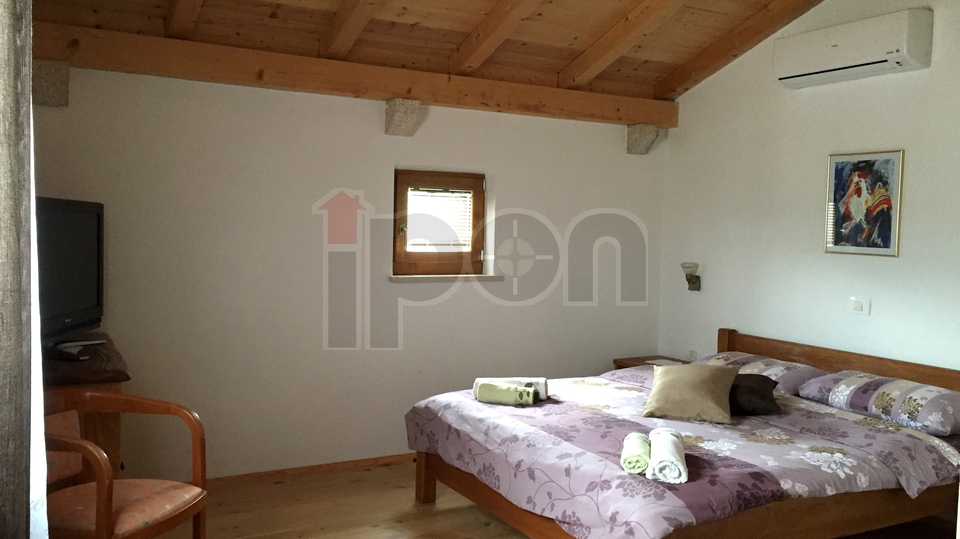 House, 300 m2, For Sale, Pazin