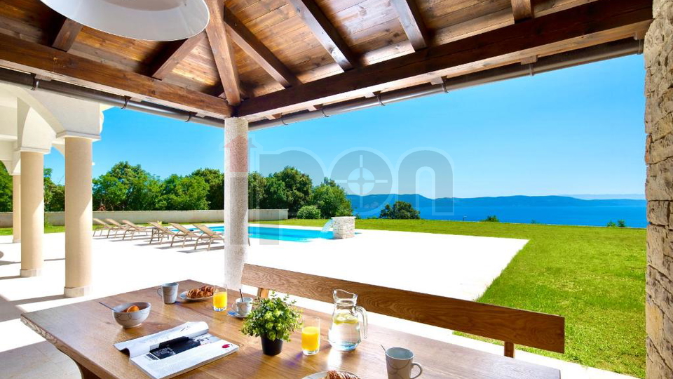 House, 350 m2, For Sale, Labin