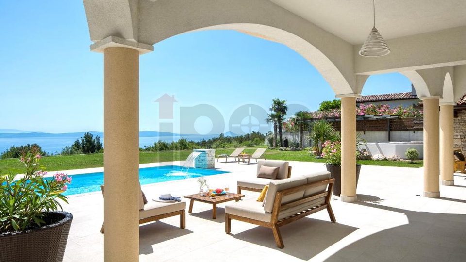 House, 350 m2, For Sale, Labin