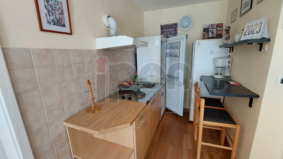 Ičići, lijepi apartman u neposrednoj blizini javne plaže i šetnice, iznajmljujemo!