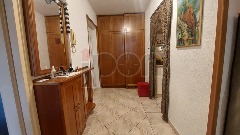 Rijeka, Podmurvice,  stan 1S+DB, niži kat, pogodan za starije i teže pokretne osobe!